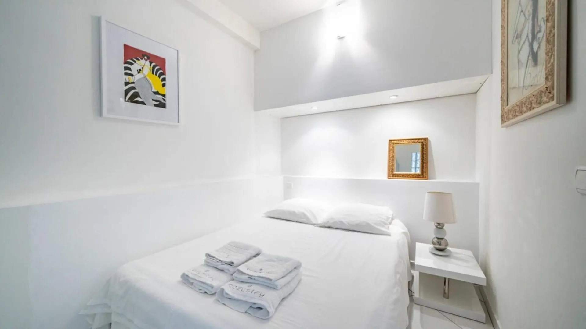 Nice 2-3 Bedroom Ideally Located Cannes France