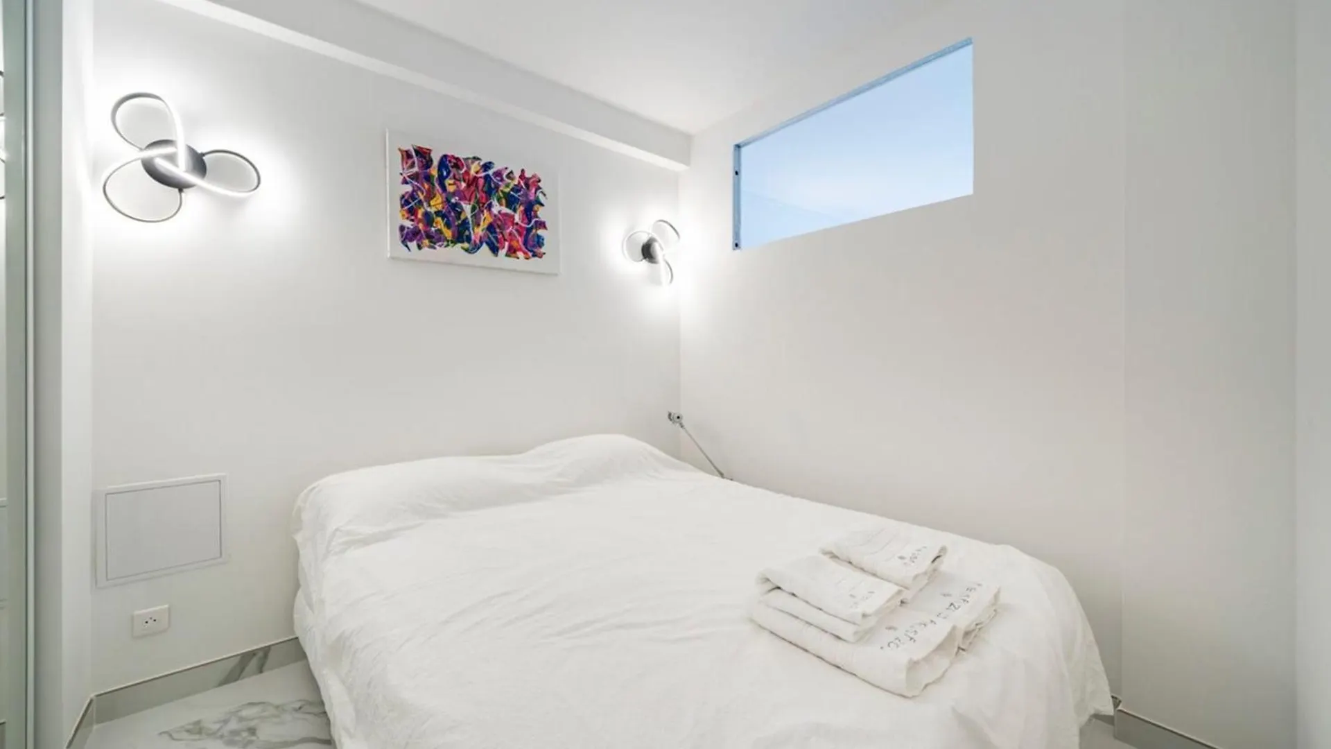 Nice 2-3 Bedroom Ideally Located Cannes 0*,  France